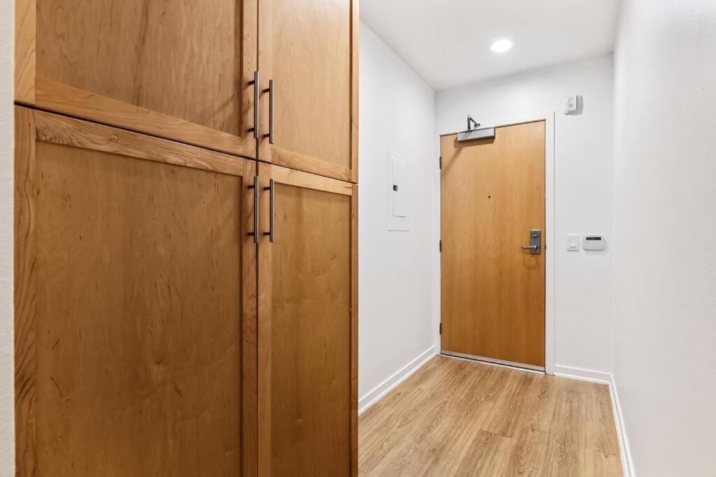 Amazing In Sm Promenade! Free Parking! Appartamento Los Angeles
